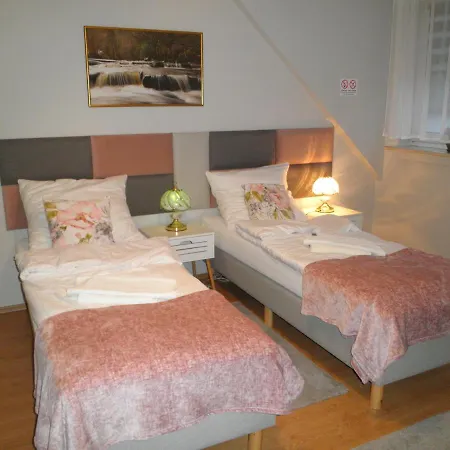 Quarto em Acomodações Particulares Esja Ul Golebia 56