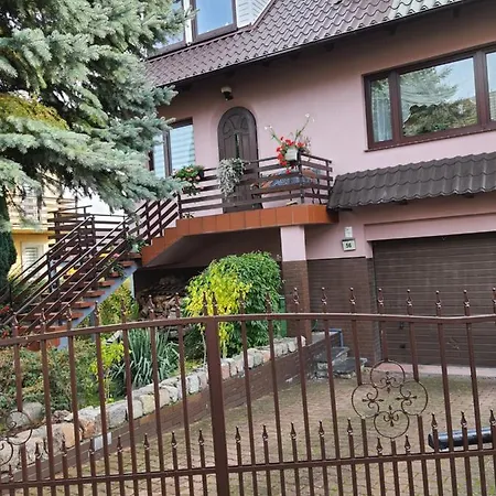 Esja Ul Golebia 56 Homestay szállás