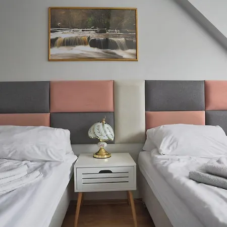 Esja Ul Golebia 56 * Szczecin