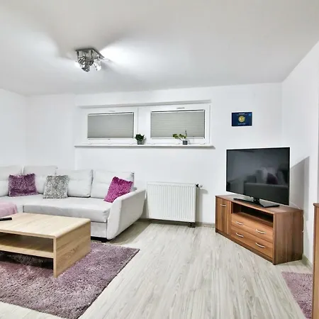 Esja Ul Golebia 56 Homestay szállás *